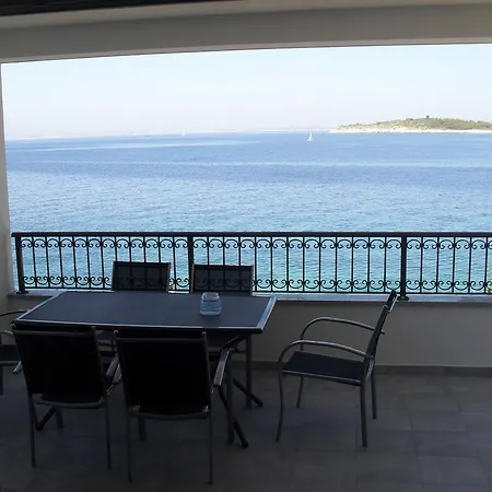 アパート Govic プリモシュテン